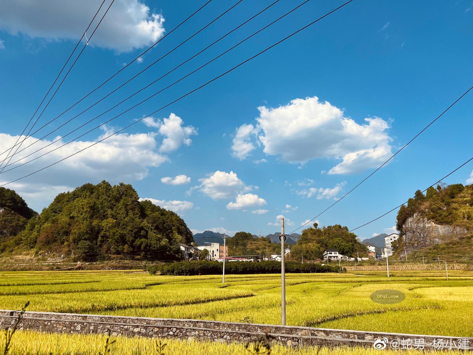 风景如画蓝天白云景色迷人-5:团簇的云朵-3